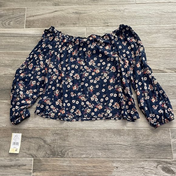 Rewind off the shoulder top - Picture 2 of 5